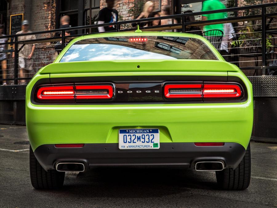  Dodge Challenger R/T 2015 года  (фото 5 из 6)